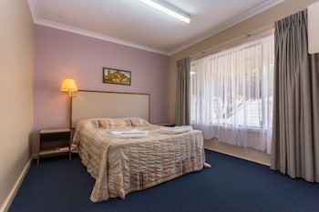 One Bedroom Apartment