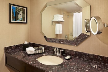 Executive Room, 1 King Bed, Executive Level