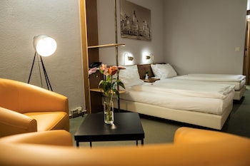 Classic Room, 1 King Bed