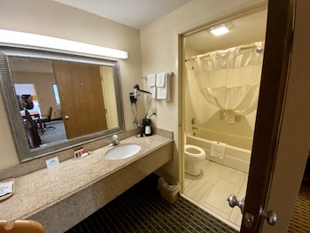 Standard Room, 1 King Bed, Smoking