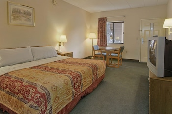 Standard Room, 1 King Bed, Smoking