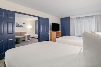 Suite, 2 Queen Beds