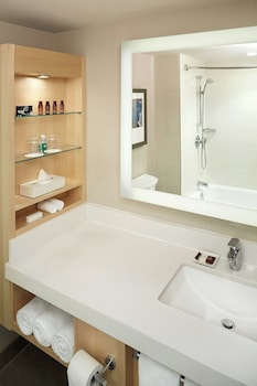 Room, 1 King Bed (View)