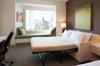 Studio Suite, 1 King Bed with Sofa bed (Kitchenette)