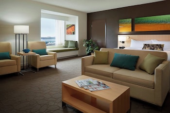 Studio Suite, 1 King Bed with Sofa bed (Kitchenette)