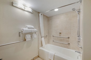 Standard Room, 1 King Bed, Accessible, Refrigerator & Microwave, Exterior Access