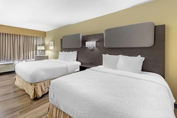Standard Room, 2 Queen Beds, Non Smoking, Refrigerator & Microwave