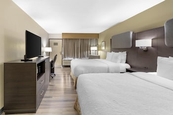 Standard Room, 2 Queen Beds, Non Smoking, Refrigerator & Microwave