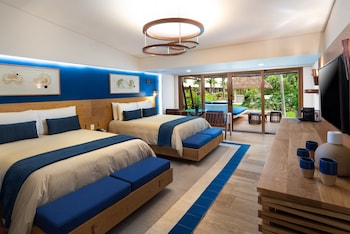 Premium Room, 2 Queen Beds, Pool Access