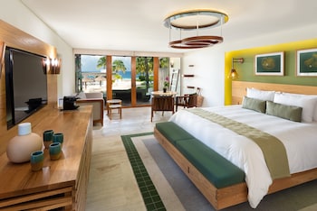 Premium Room, 1 King Bed (Reef View with Beach Access)