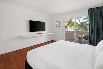 Suite, 1 Bedroom, Balcony, Bay View (King)