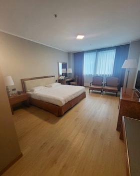Deluxe Double Room, 1 King Bed