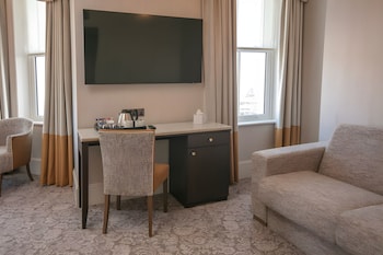 Premium Room, 1 King Bed with Sofa bed