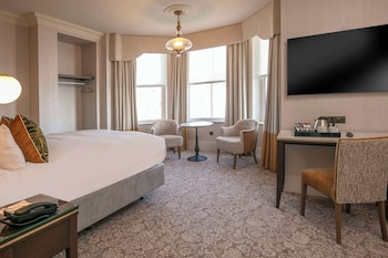 Premium Room, 1 King Bed with Sofa bed