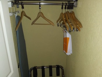 Standard Room, 2 Double Beds, Non Smoking