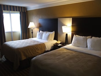 Standard Room, 2 Double Beds, Non Smoking