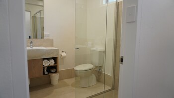 Executive Queen Room