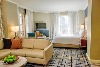 Junior Suite, 1 King Bed, Corner