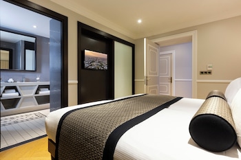 Suite (The Eiffel Tower)