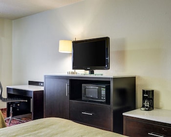 Standard Room, 2 Queen Beds, Smoking