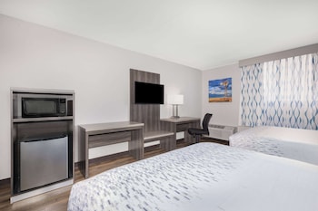 Room, 2 Queen Beds, Non Smoking