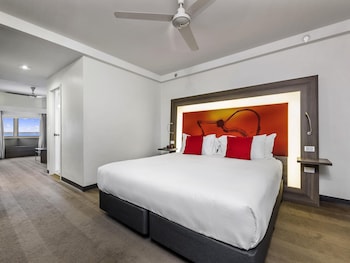 Junior Suite, 1 King Bed