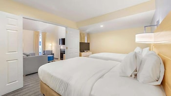 Suite, 2 Bedrooms, Fireplace (Loft)