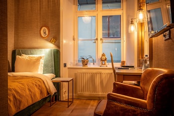Captain's Standard Single Room