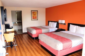 Standard Room, 2 Double Beds, Non Smoking, Refrigerator & Microwave
