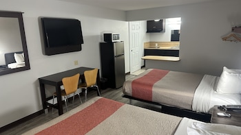 Standard Room, 2 Queen Beds, Non Smoking