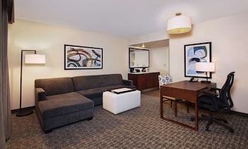 Suite, 2 Queen Beds, Non Smoking