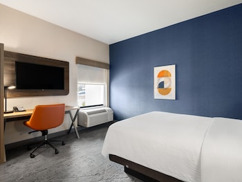 Standard Room, 1 Queen Bed, Accessible (Communications, Accessible Tub)