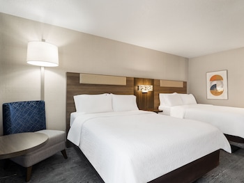 Standard Room, 2 Queen Beds, Accessible (Communications)