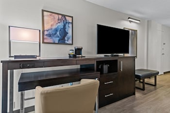 Room, 1 Queen Bed, Accessible, Bathtub (Mobility/Hearing)
