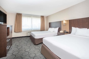 Room, 2 Queen Beds, Non Smoking