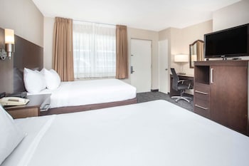 Room, 2 Queen Beds, Non Smoking