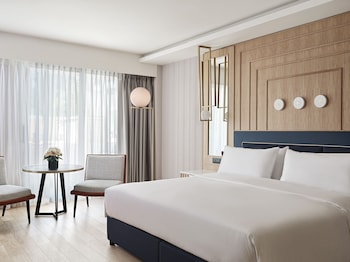 Junior Suite with Pool