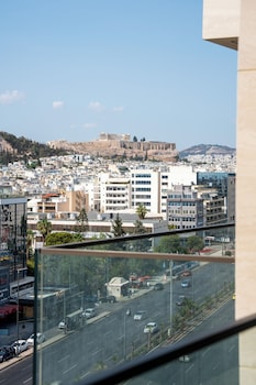 1 King Bed Acropolis View with Grand Club Deluxe