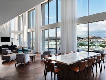 Suite, 1 King Bed (Penthouse)