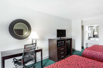 Room, 2 Double Beds, Accessible, Non Smoking (Mobility, Bathtub with Grab Bars)