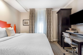 Deluxe Room, 1 King Bed