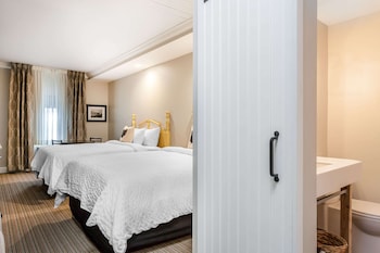 Deluxe Room, 2 Queen Beds