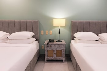 Room, 2 Queen Beds, Non Smoking (Upgrade)