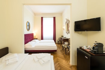 Standard Quadruple Room