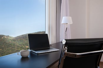 Superior Room, 1 King Bed