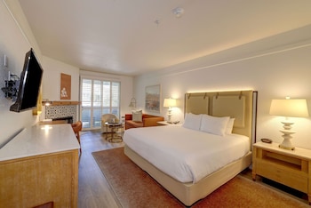 Room, 1 King Bed, Fireplace