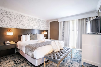Romantic Suite, 1 King Bed (Whirlpool)