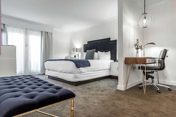 Romantic Suite, 1 King Bed (Whirlpool)