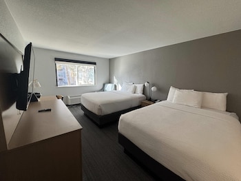 Standard Room, 2 Queen Beds, Non Smoking