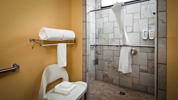 Comfort Room, 1 King Bed, Accessible